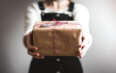 What Is Corporate Gifting And Why You Should Be Giving Them To Your Staff And Clients