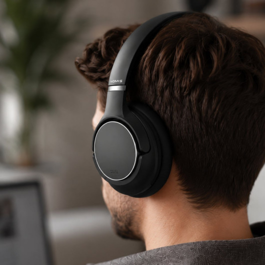 Aero by Nomis Headphones - Lifestyle