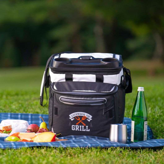 Arctic Zone Titan Deep Freeze Rolling Cooler w/ Cold Block SKU - Alternate