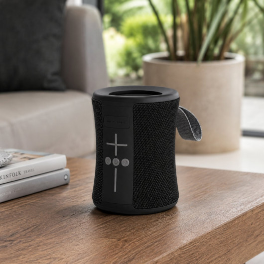 Delta 8W Speaker - Lifestyle