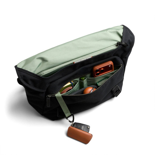 Bellroy Classic Messenger 13L SKU - Uncategorized