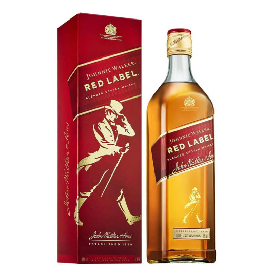 The Classic Whisky Gift Set - Johnnie Walker Red Label Scotch Whisky